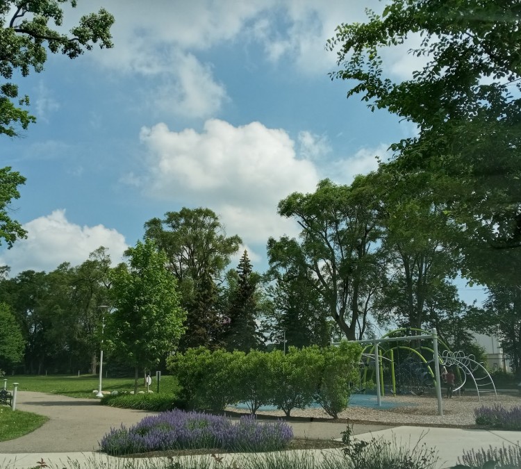 Gainsboro Park/Victory Park (Pleasant&nbspRidge,&nbspMI)